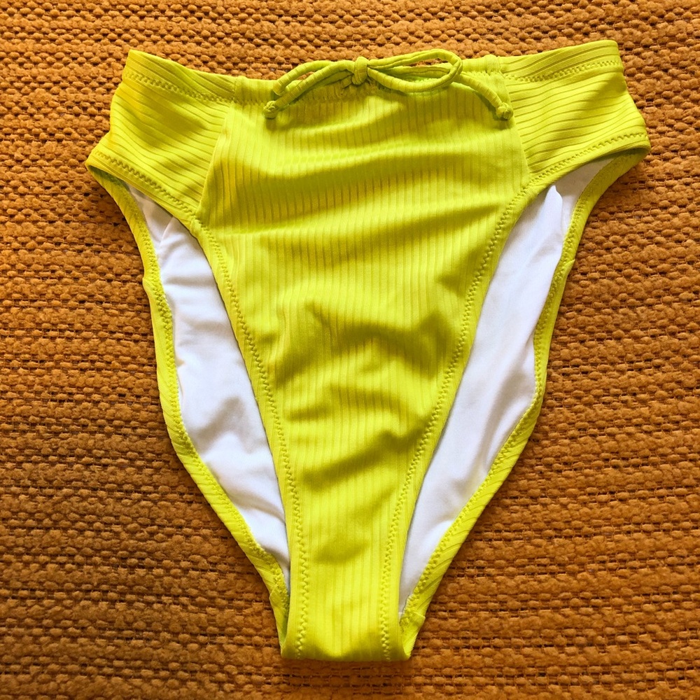 NWOT High Cut Bikini Bottoms